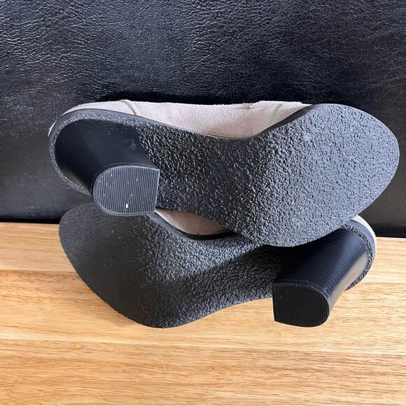 Loft Tan Tassel Heels Size 7.5 - Picture 11 of 11